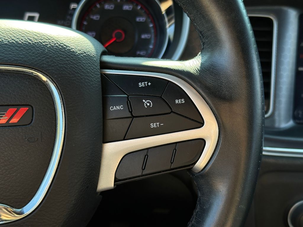 2018 Dodge Charger SXT Plus photo 17