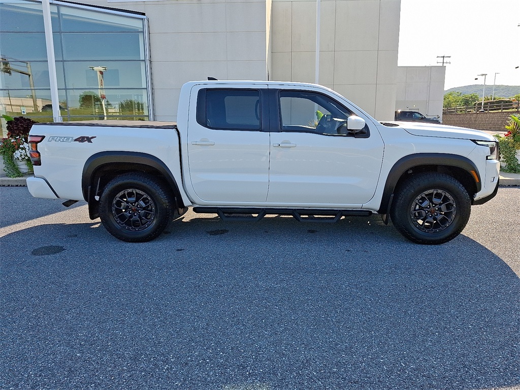 2024 Nissan Frontier PRO-4X photo 12