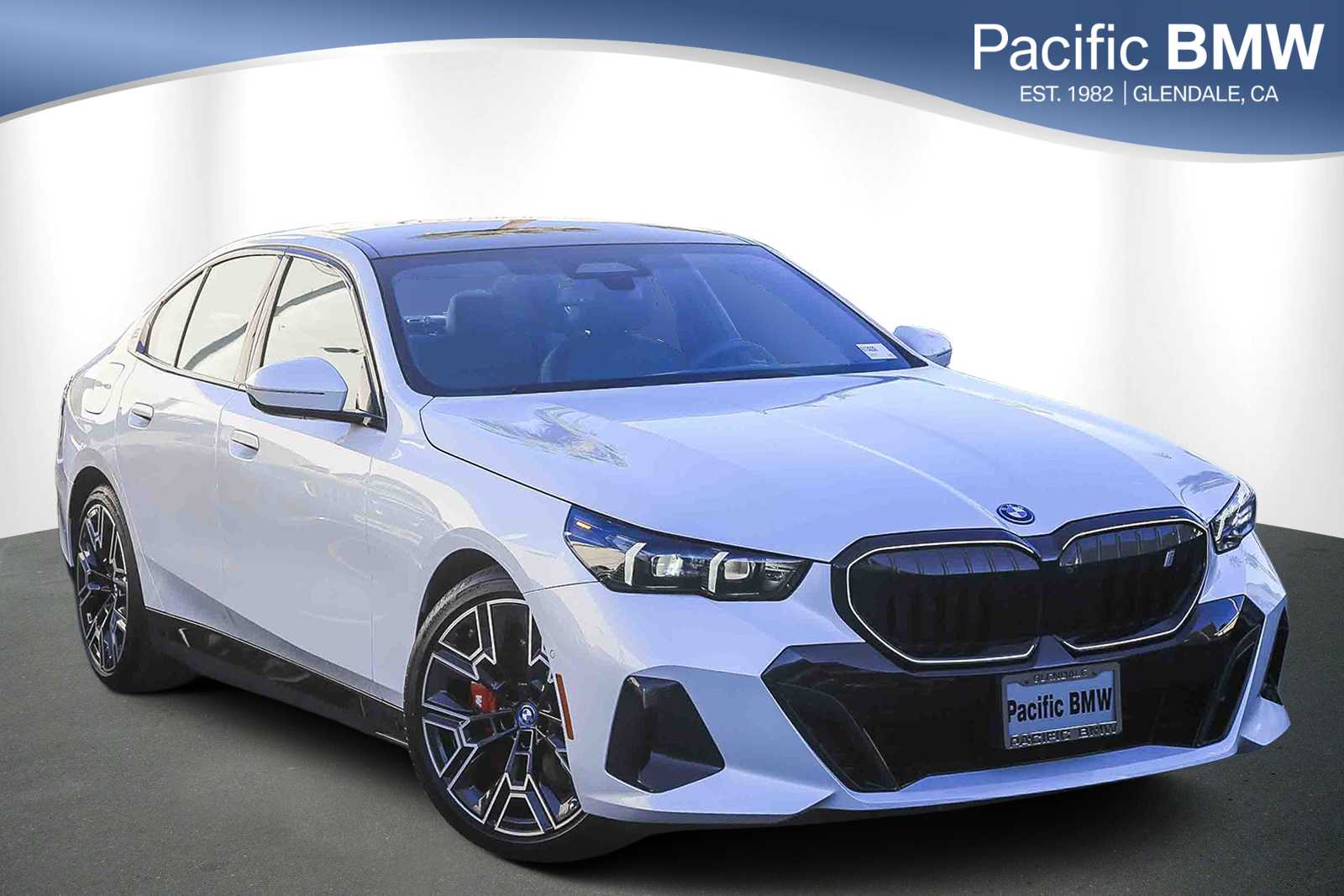 2025 BMW i5 40's photo