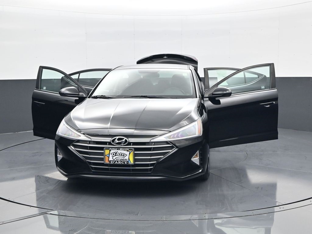2019 Hyundai Elantra SE photo 31
