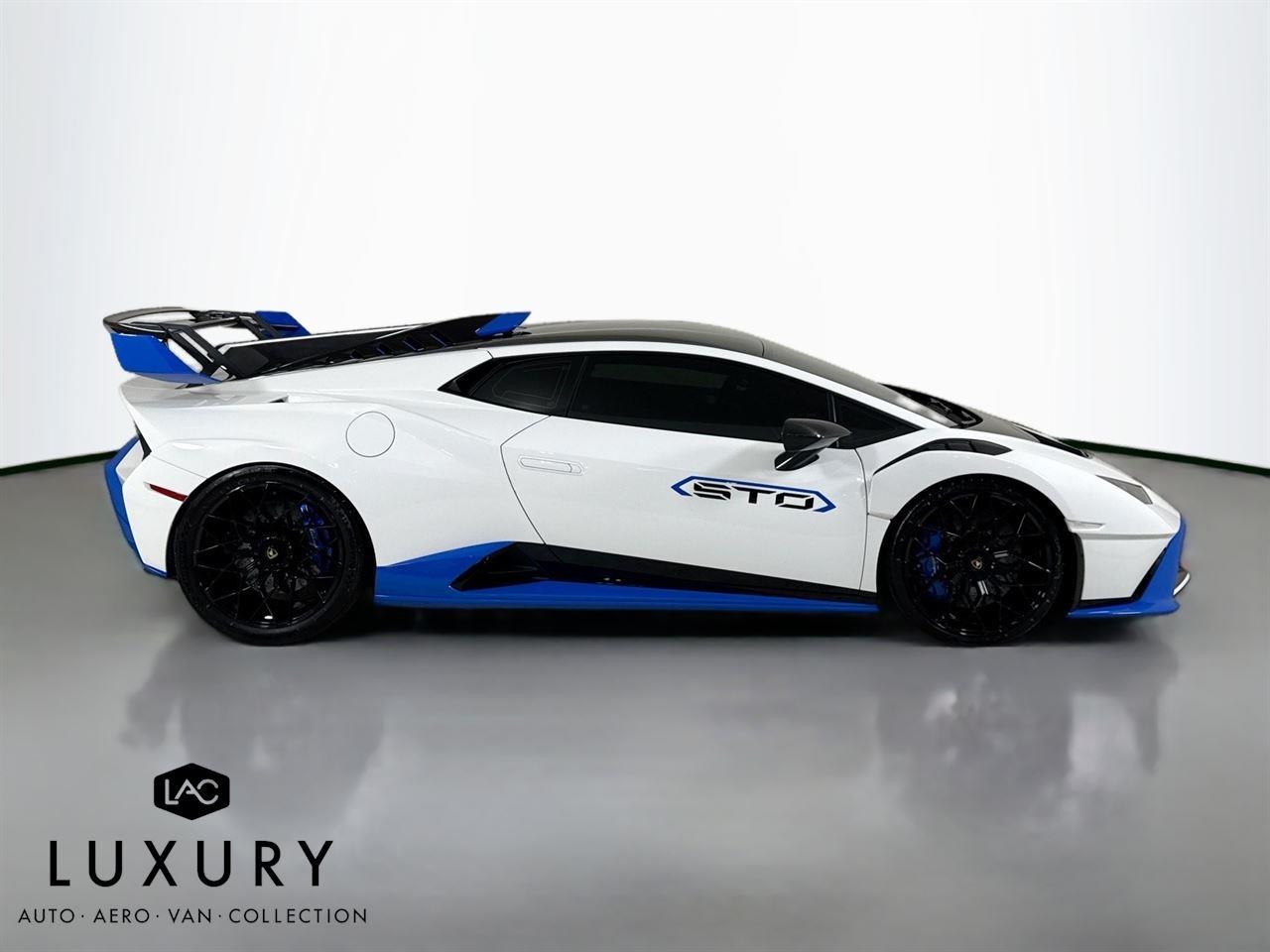 2023 Lamborghini Huracan STO STO photo 3