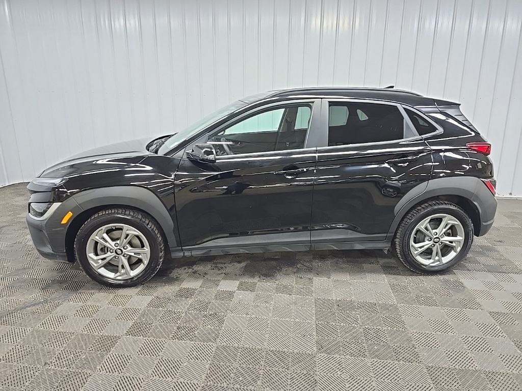 2023 Hyundai Kona SEL photo 4