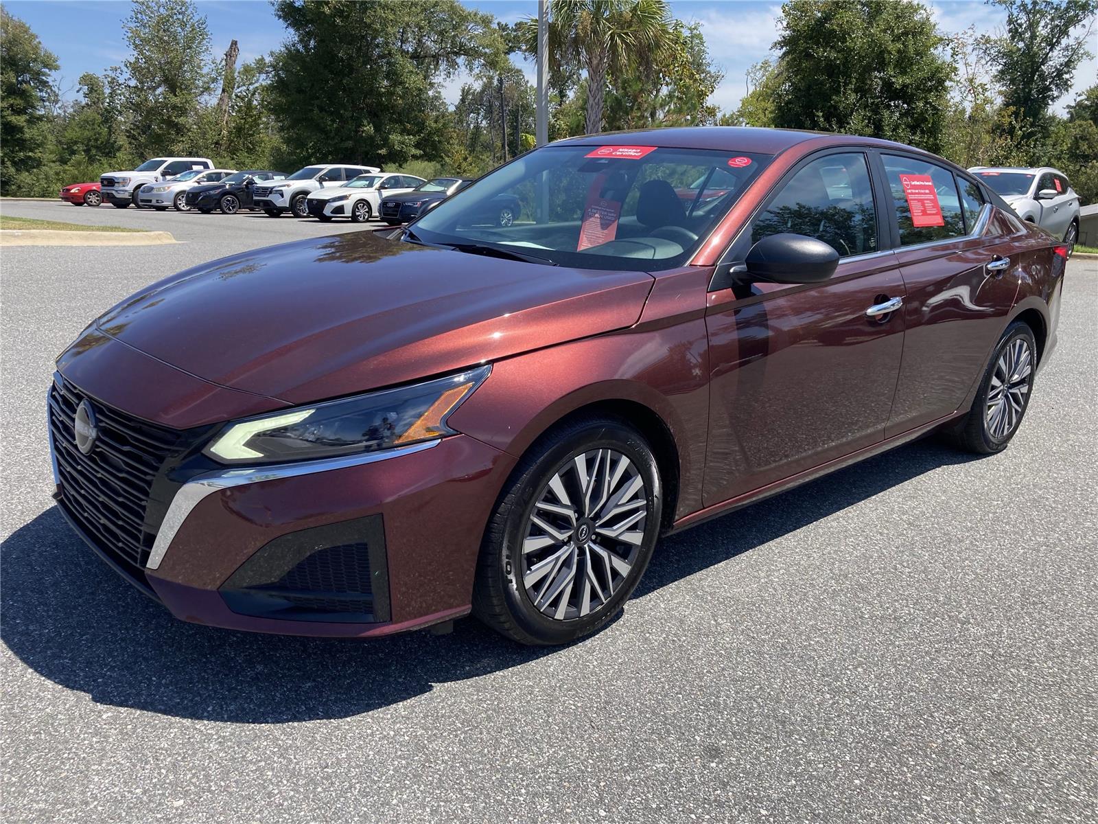 2024 Nissan Altima 2.5 SV photo 2