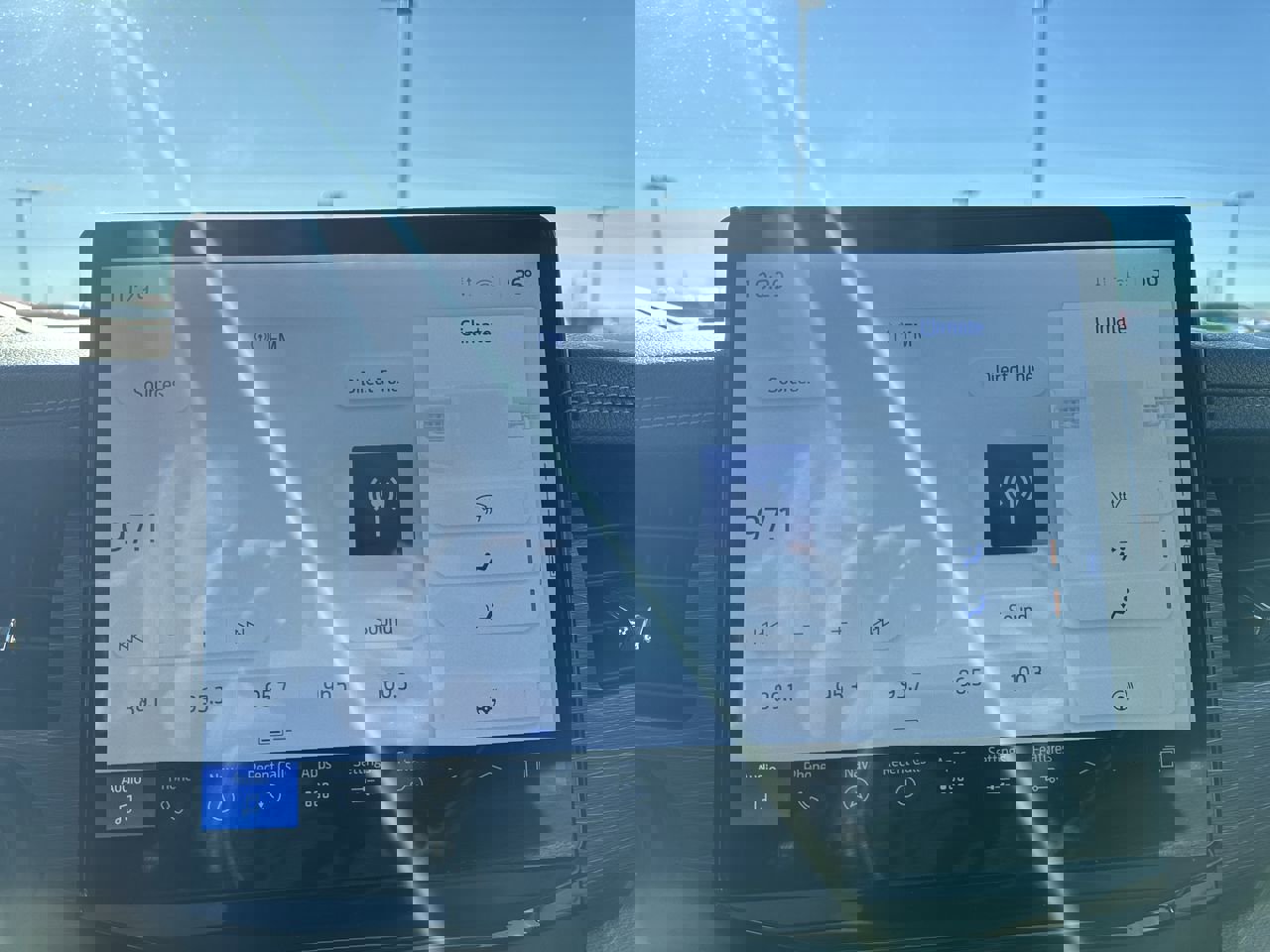 2023 Ford Expedition Limited photo 2