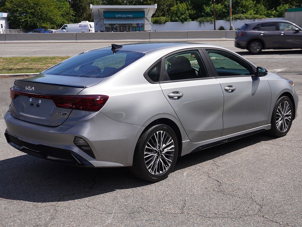 2023 Kia Forte GT-Line photo 10