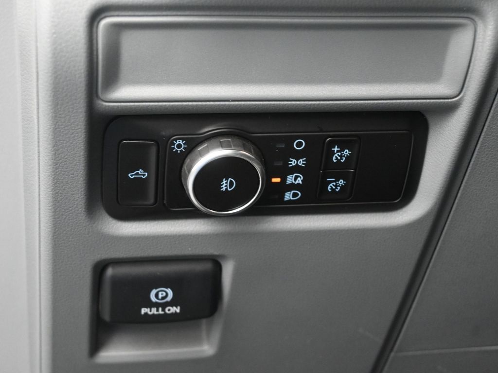2023 Ford F-150 XLT photo 14
