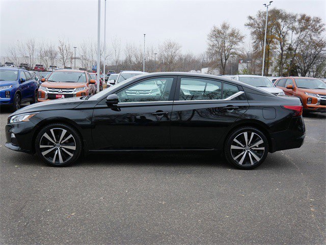 2019 Nissan Altima 2.5 SR photo 3