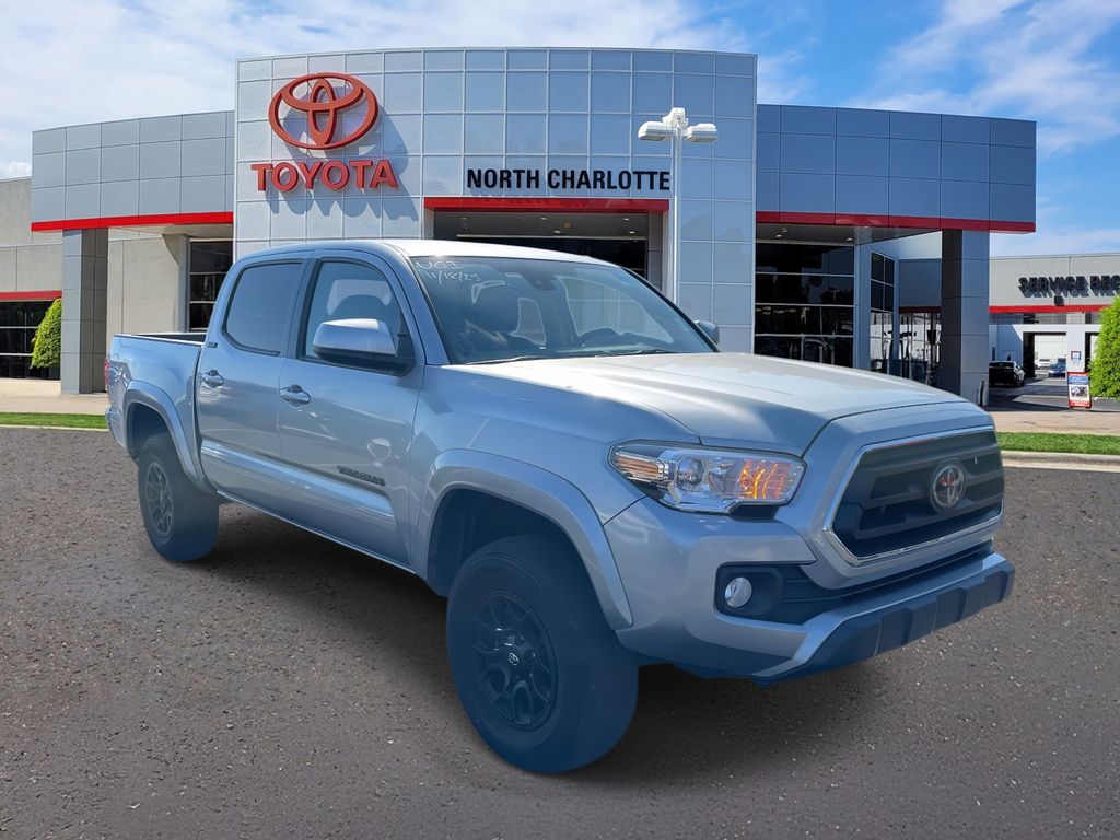 2022 Toyota Tacoma SR5's photo