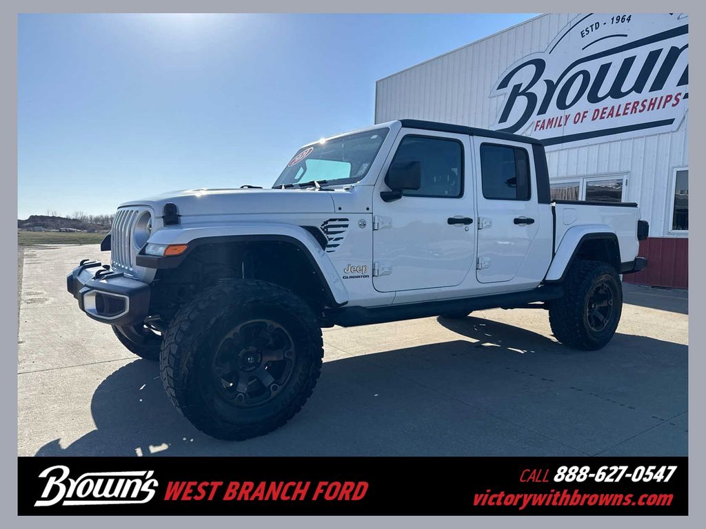 2021 Jeep Gladiator Overland's photo
