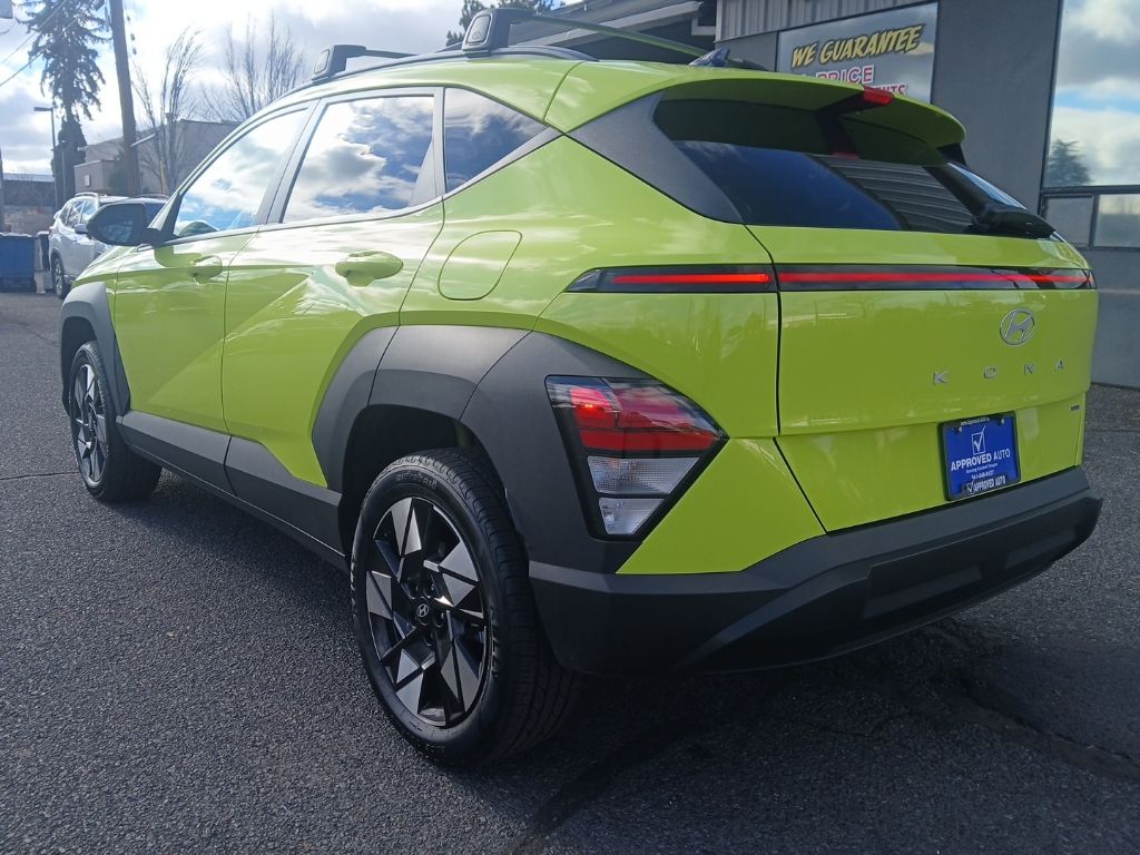2024 Hyundai Kona SEL photo 3