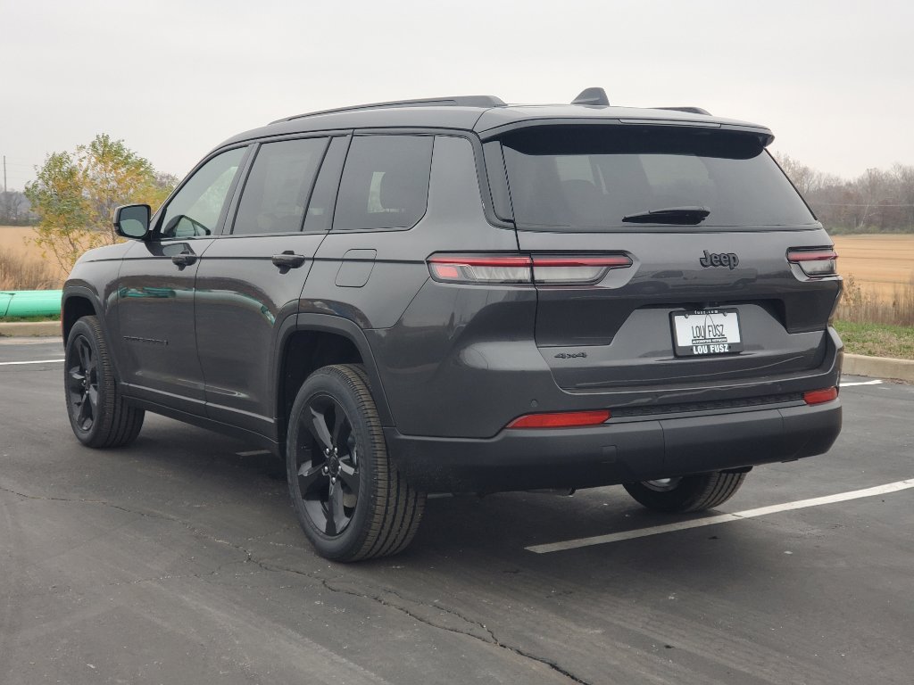 2025 Jeep Grand Cherokee Altitude X photo 4
