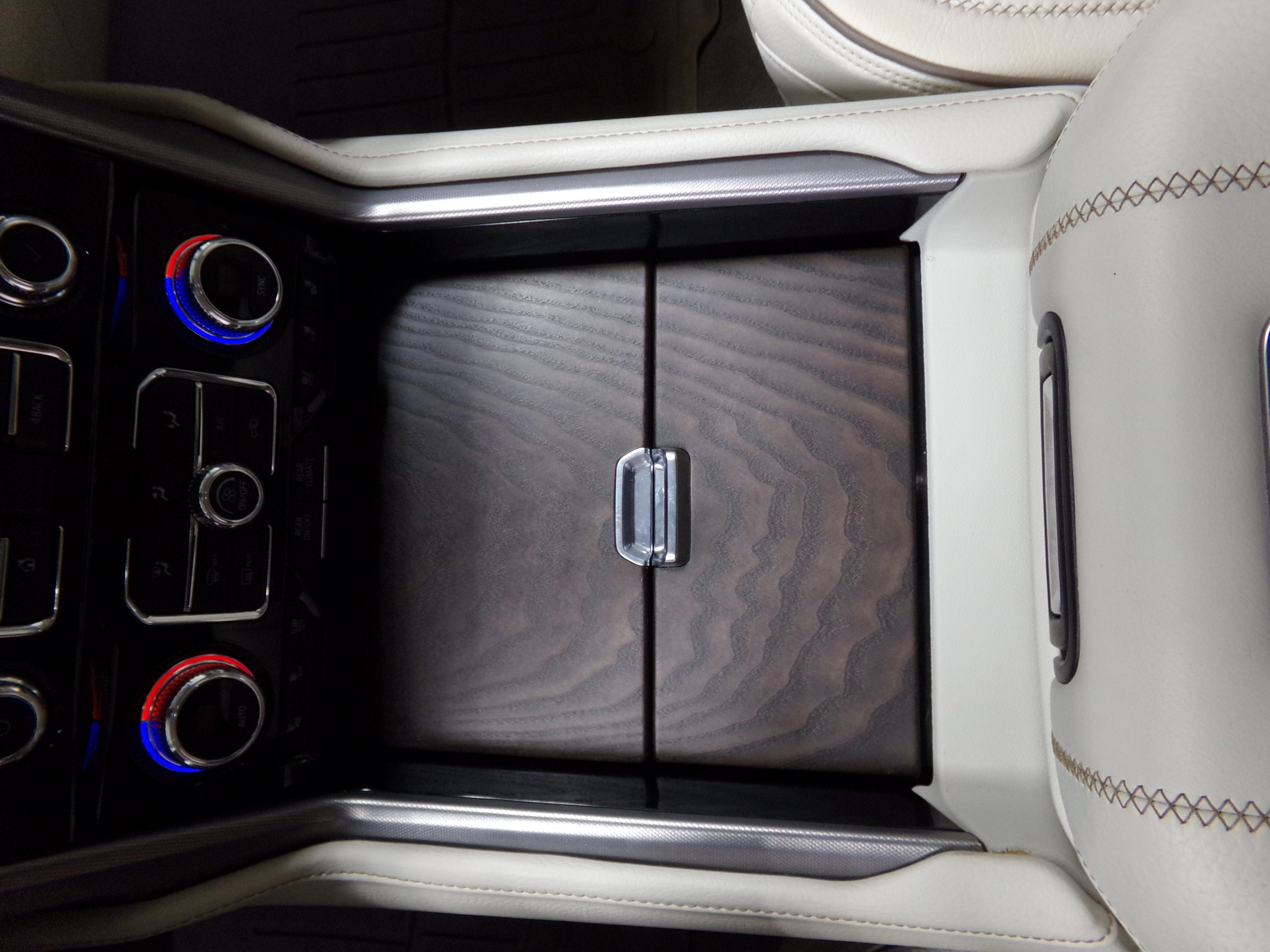 2022 Gmc Yukon Denali photo 15