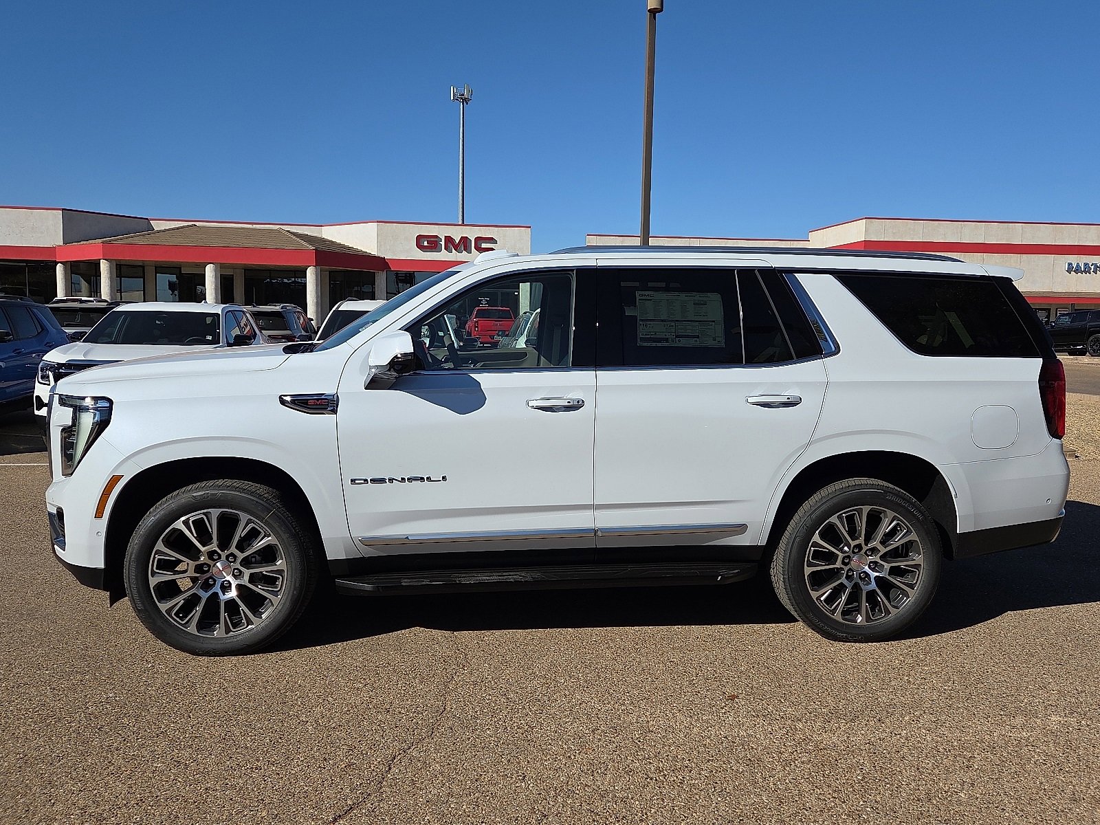 2026 Gmc Yukon Denali photo 2