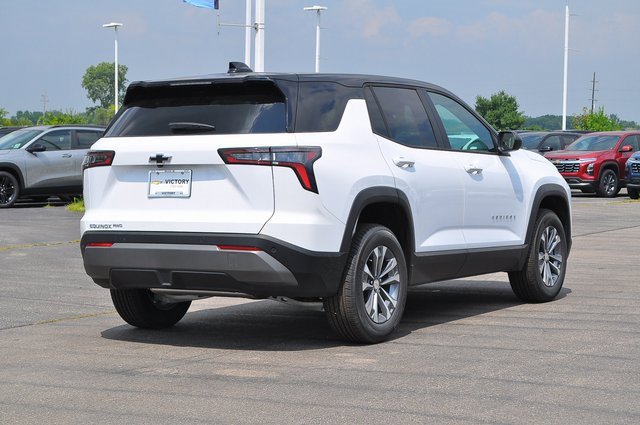 2026 Chevrolet Equinox LT photo 3