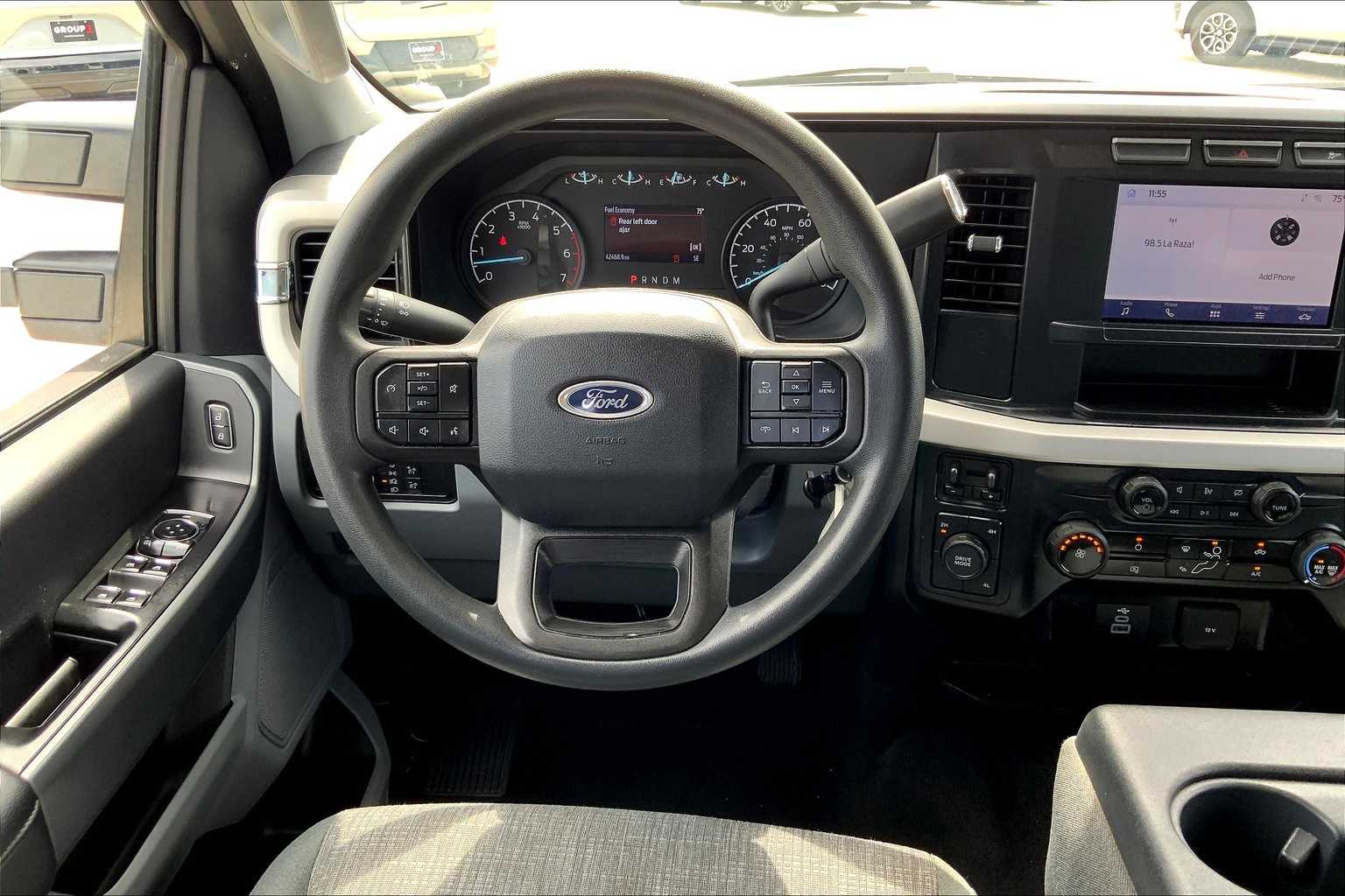 2024 Ford F-250 XLT photo 5