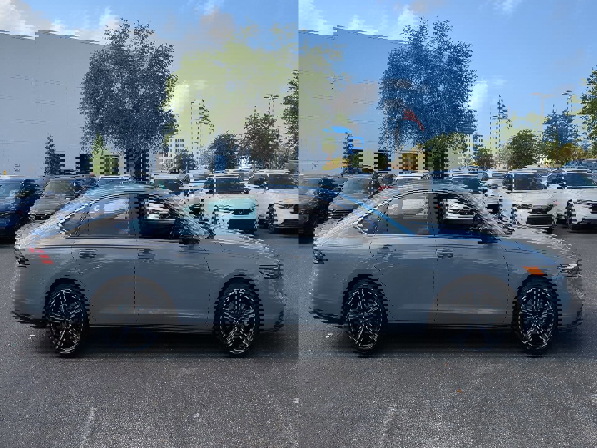 2025 Honda Accord Hybrid Sport photo 4