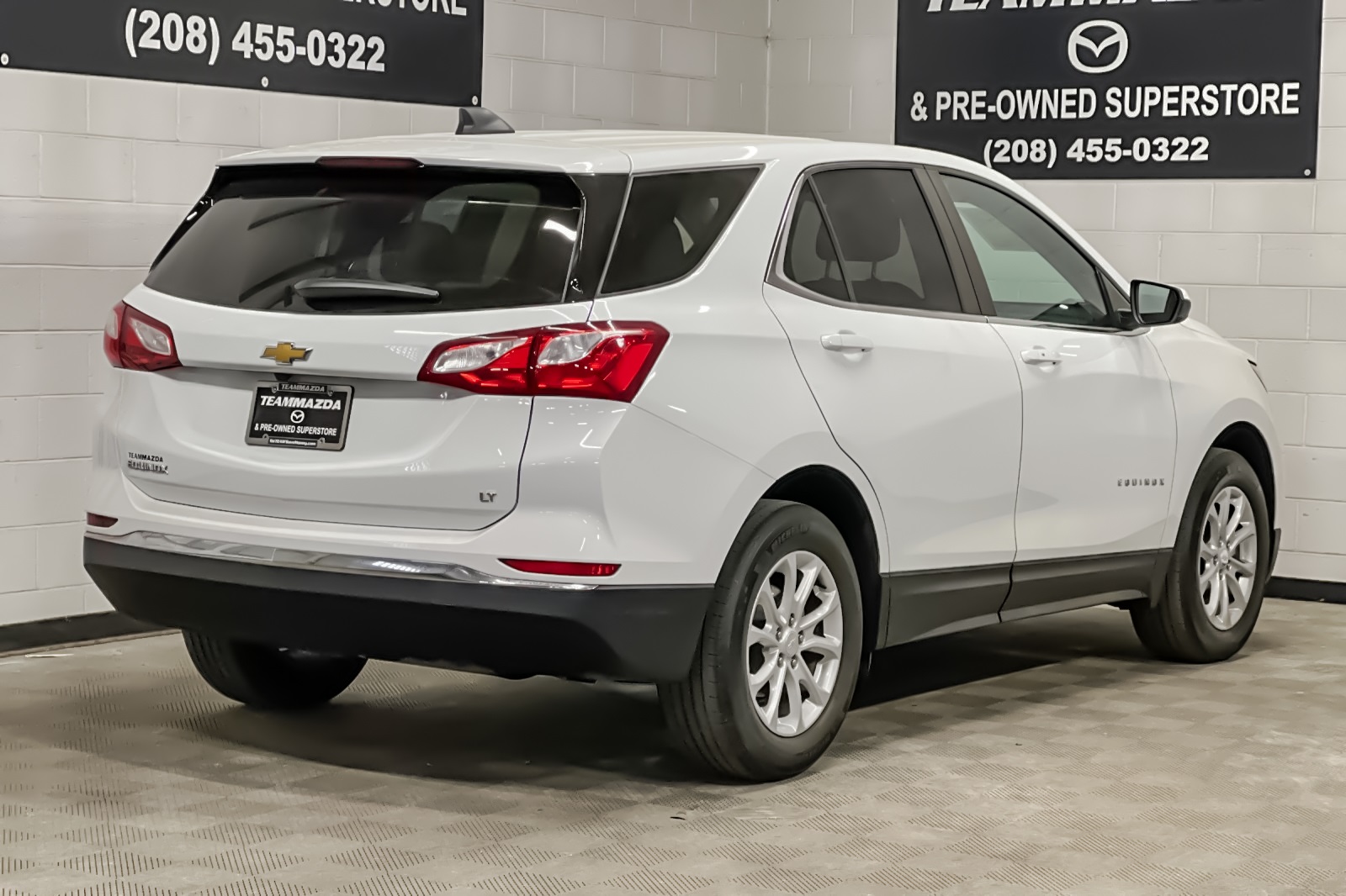 2021 Chevrolet Equinox LT photo 3