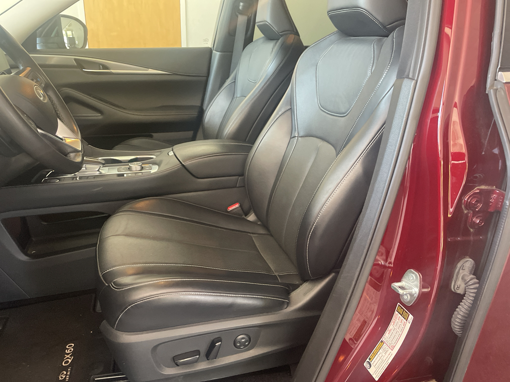 2022 Infiniti QX60 Luxe photo 8