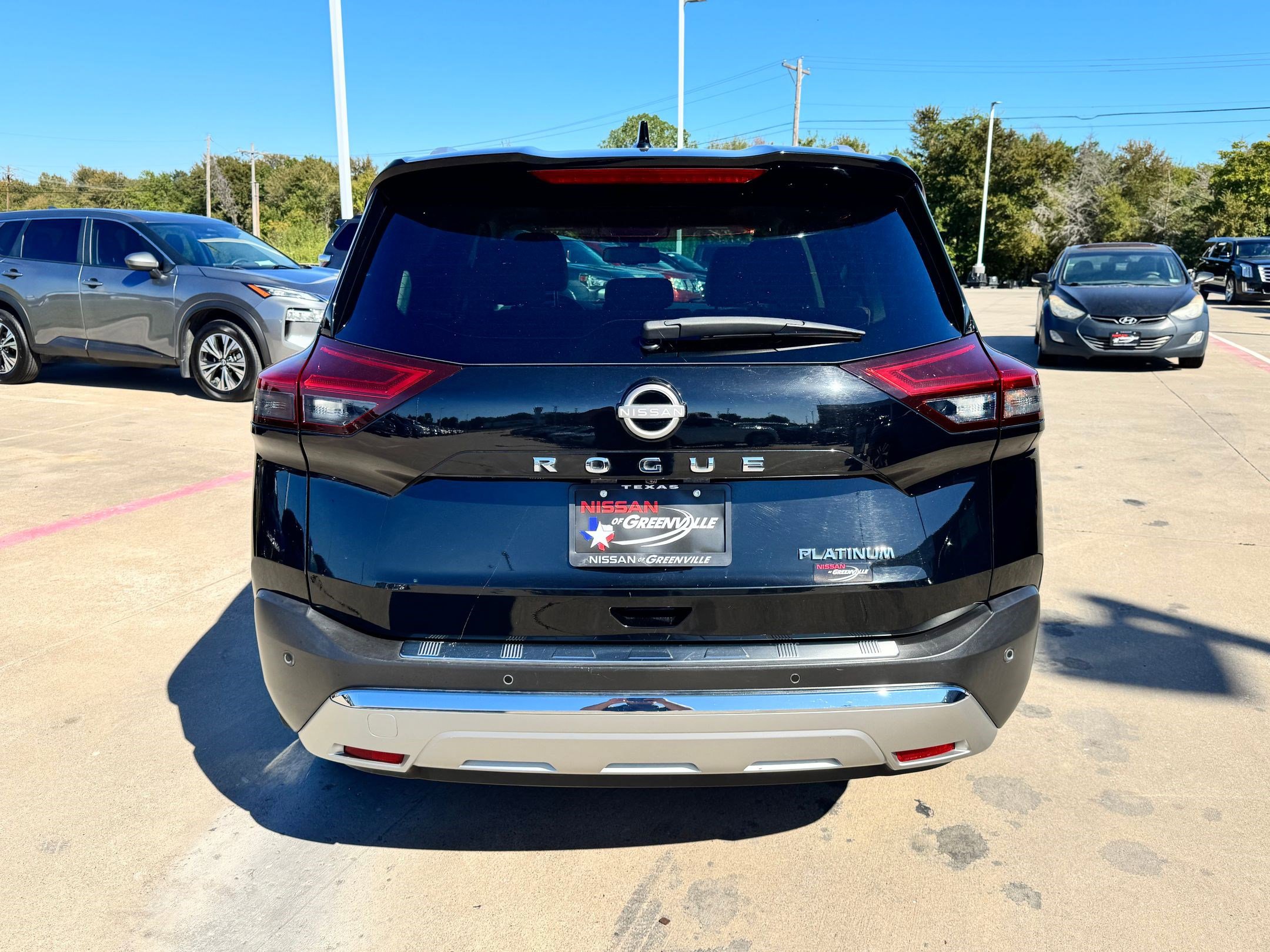 2023 Nissan Rogue Platinum photo 6