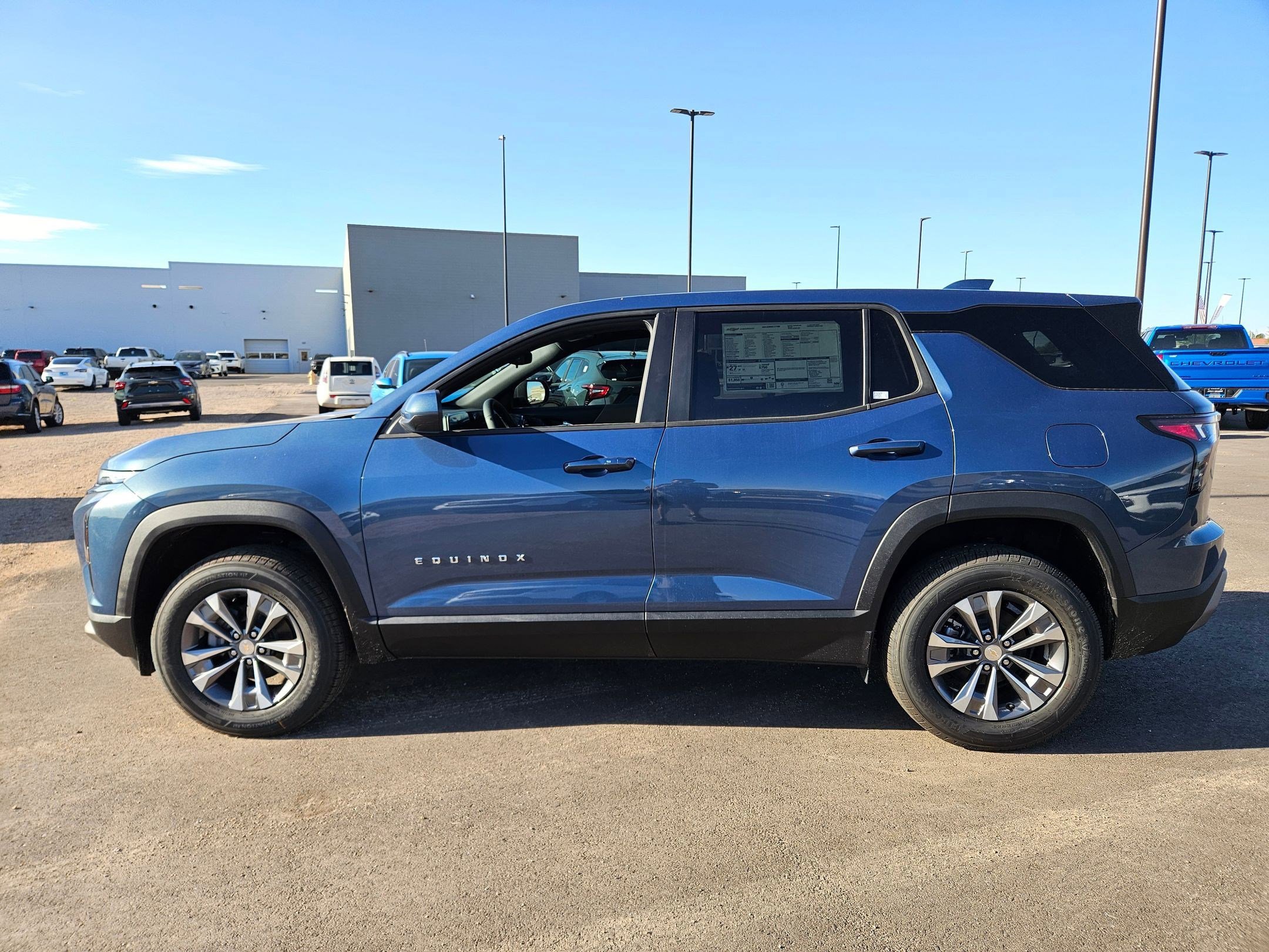 2026 Chevrolet Equinox LT photo 2
