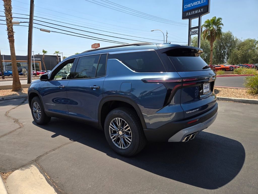 2026 Chevrolet Traverse photo 3