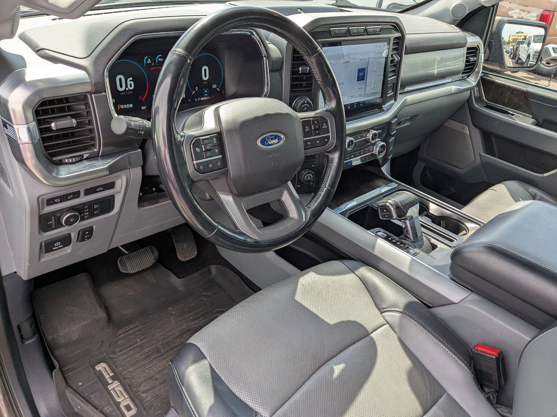 2021 Ford F-150 Lariat photo 13