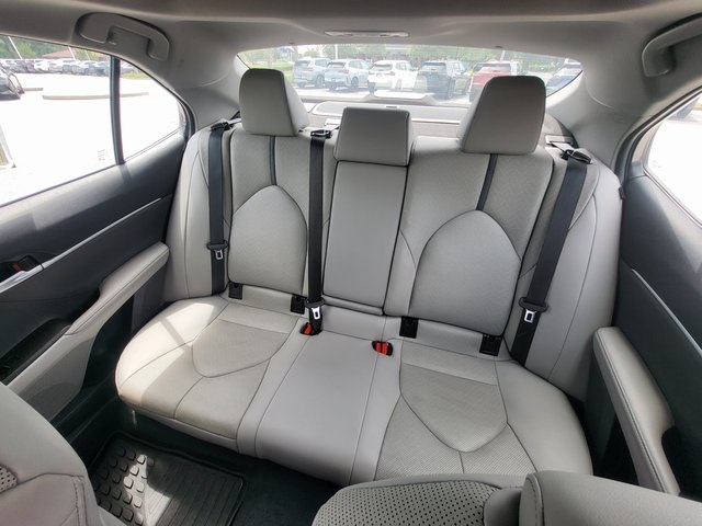 2023 Toyota Camry XLE photo 13