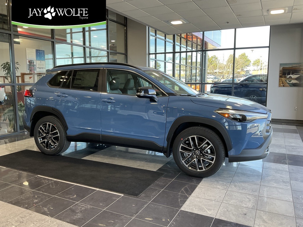 2026 Toyota Corolla Cross XLE's photo