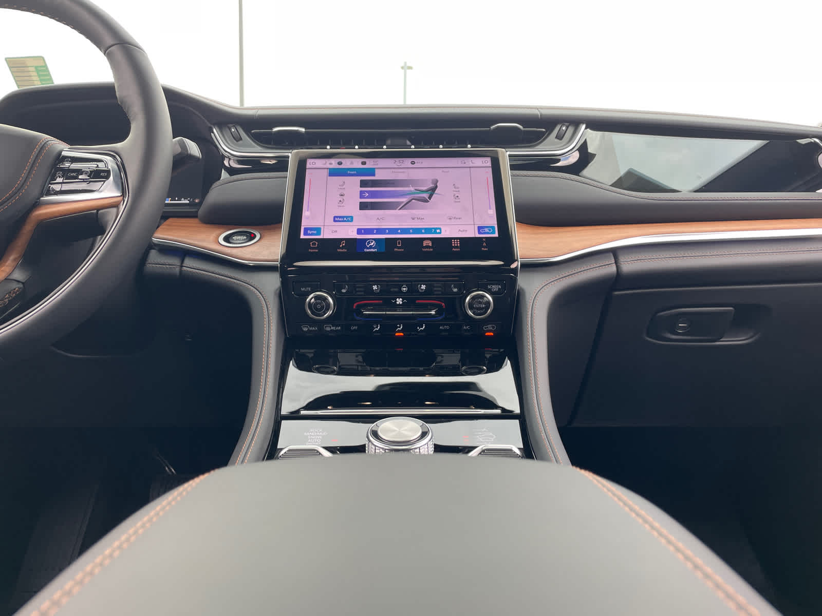 2025 Jeep Grand Cherokee Summit Reserve photo 17