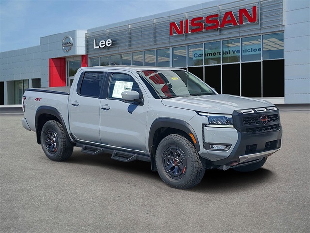 2026 Nissan Frontier PRO-4X's photo