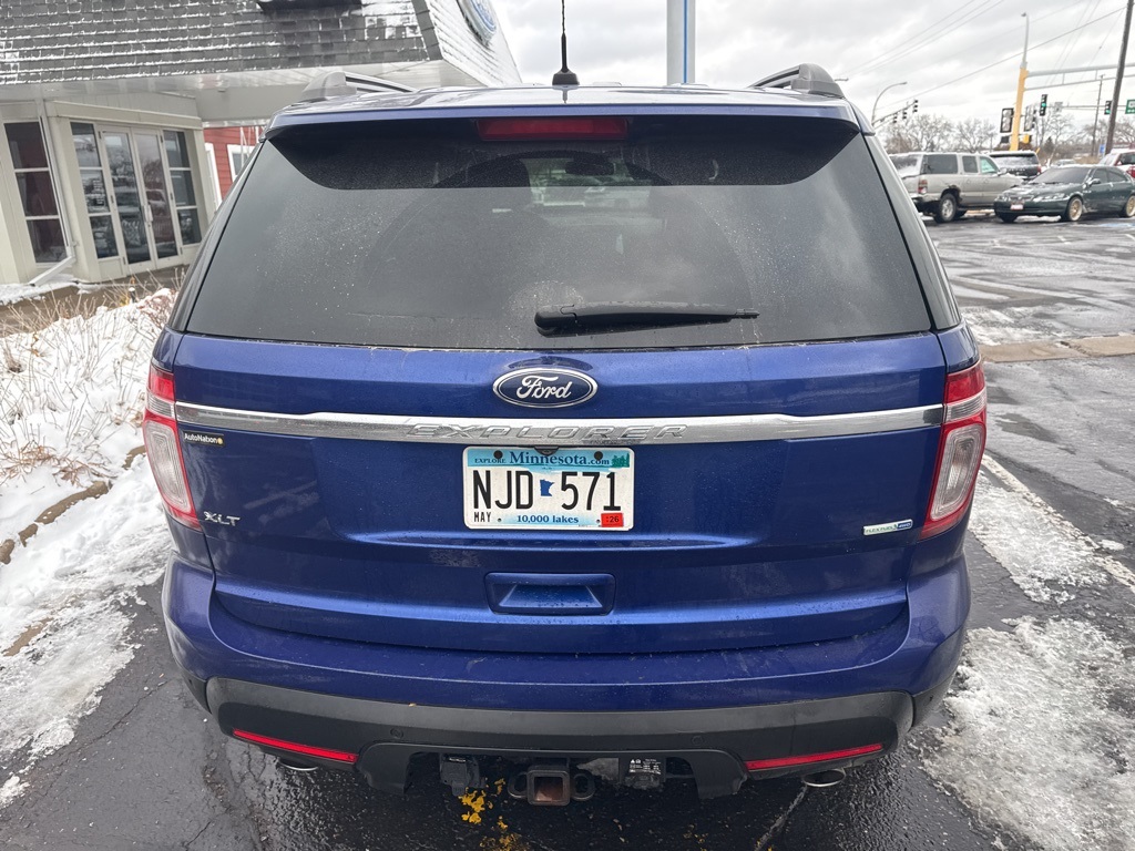 2015 Ford Explorer XLT photo 4