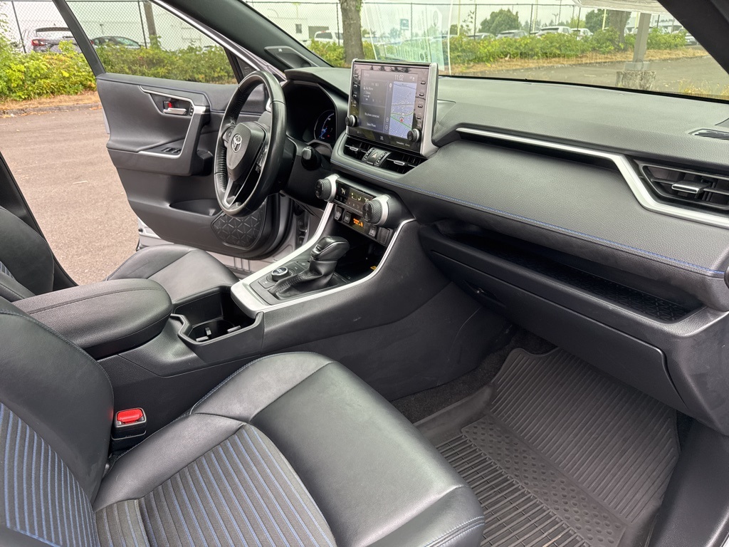 2022 Toyota RAV4 Hybrid XSE photo 31