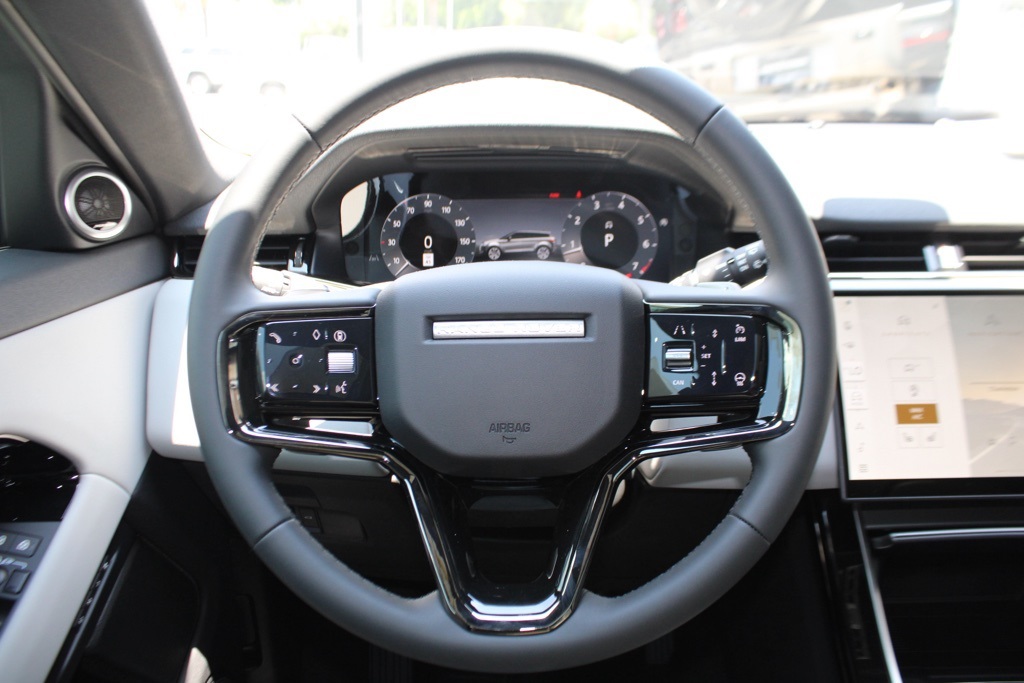 2026 Land Rover Range Rover Evoque S photo 12