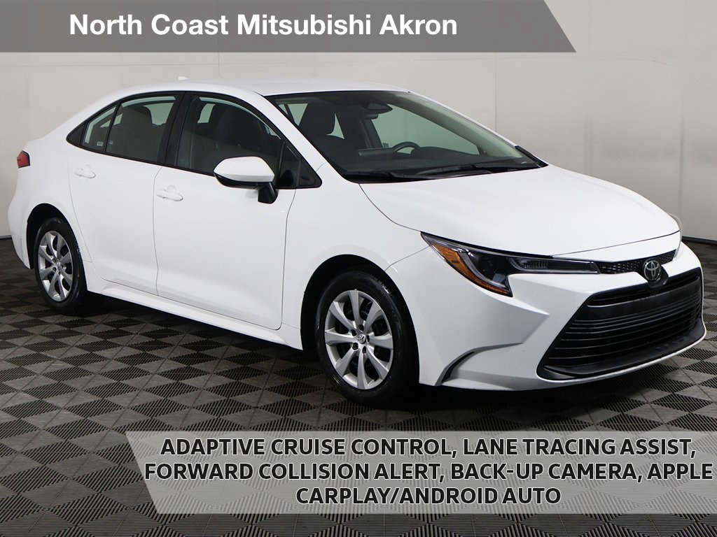 2023 Toyota Corolla LE's photo