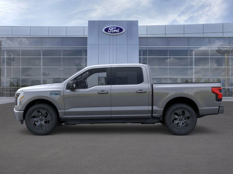 2025 Ford F-150 Lightning photo 3