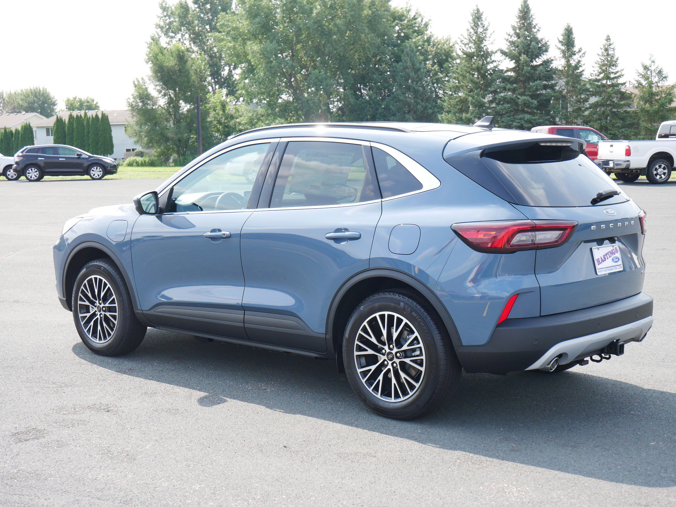 2025 Ford Escape Plug-In Hybrid photo 2