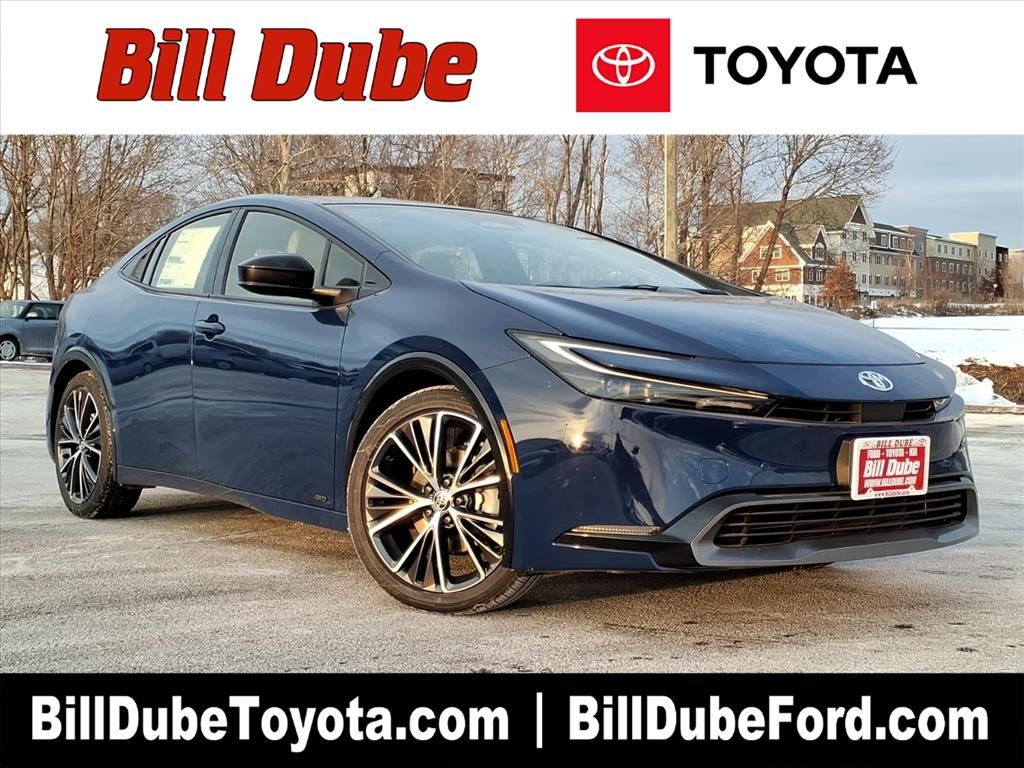 2026 Toyota Prius XLE's photo