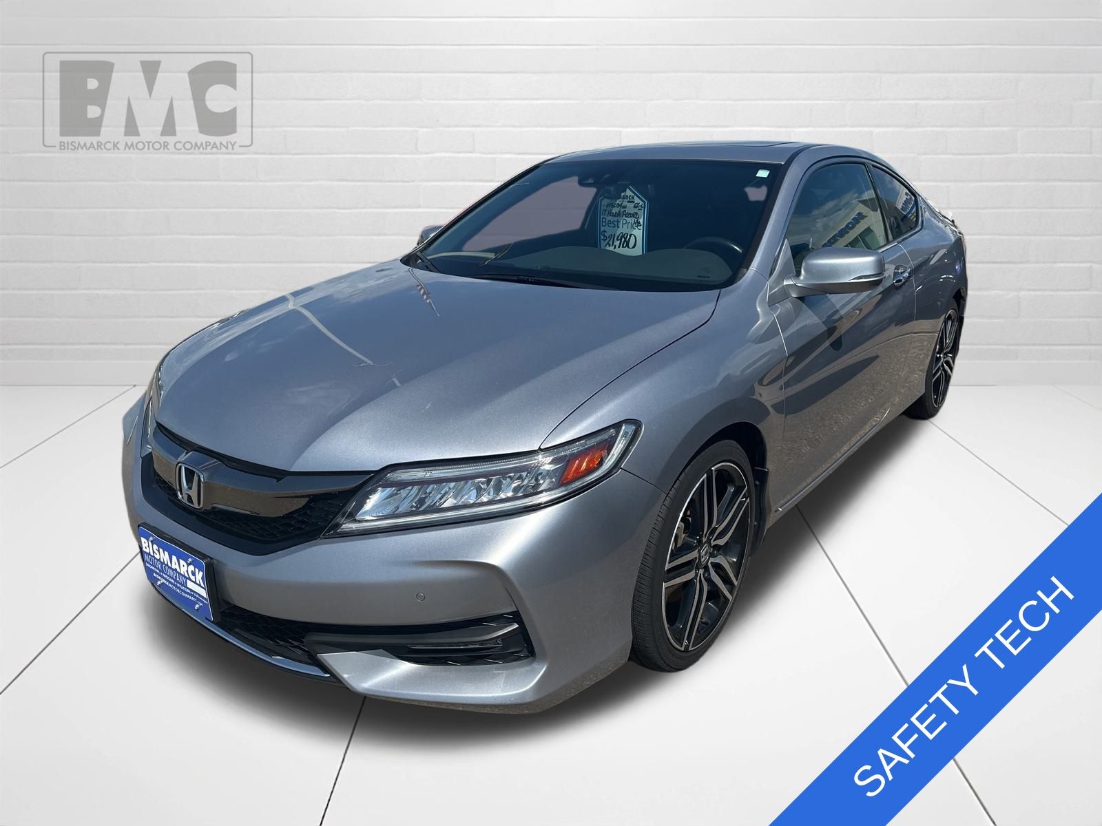 2017 Honda Accord Touring photo 2