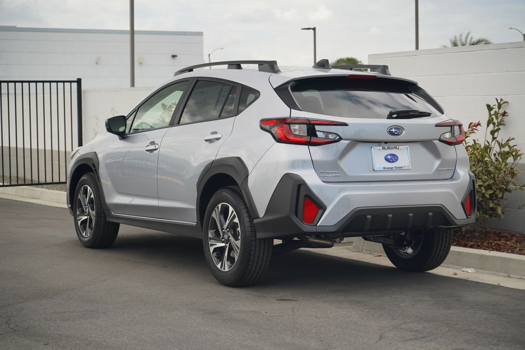 2025 Subaru Crosstrek Premium photo 2