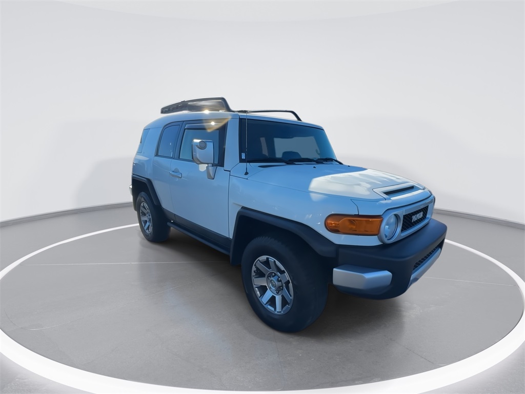 2014 Toyota FJ Cruiser Base photo 2
