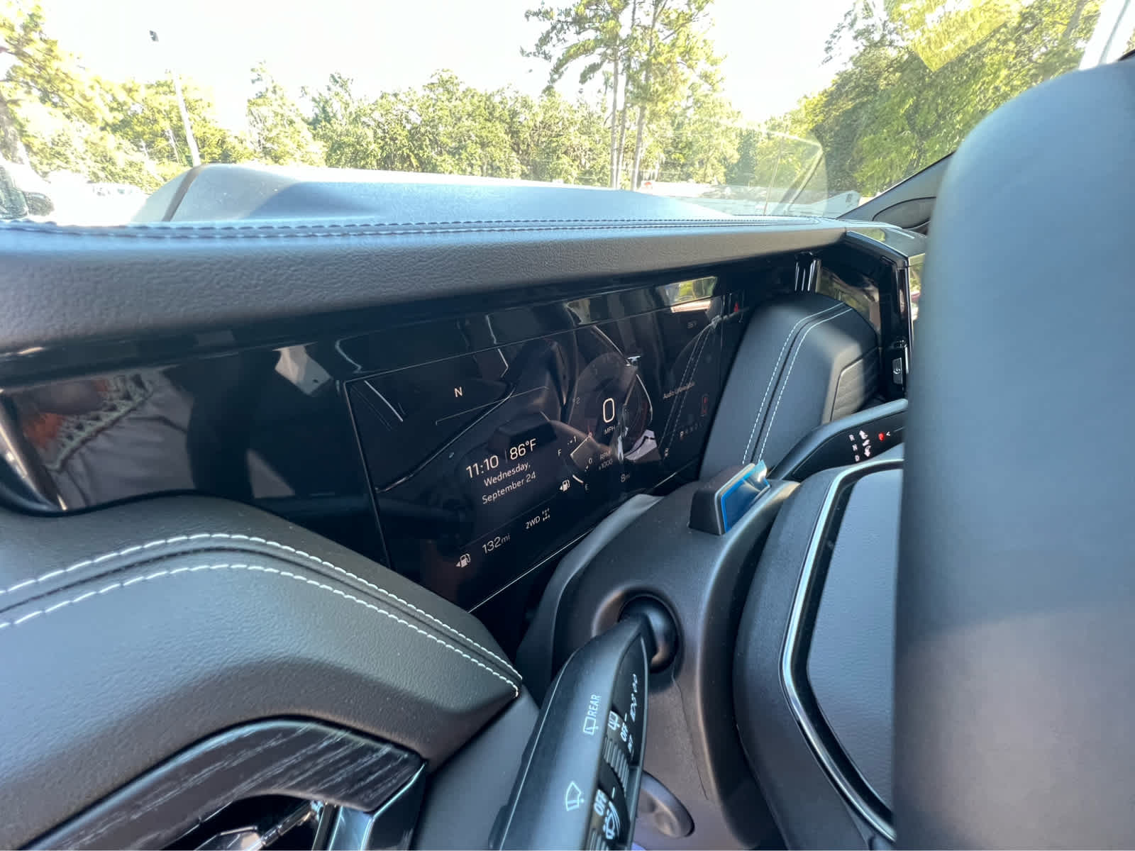 2025 Gmc Yukon AT4 Ultimate photo 9