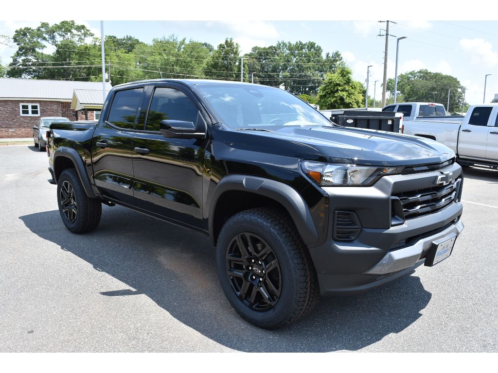 2025 Chevrolet Colorado Trail Boss photo 5