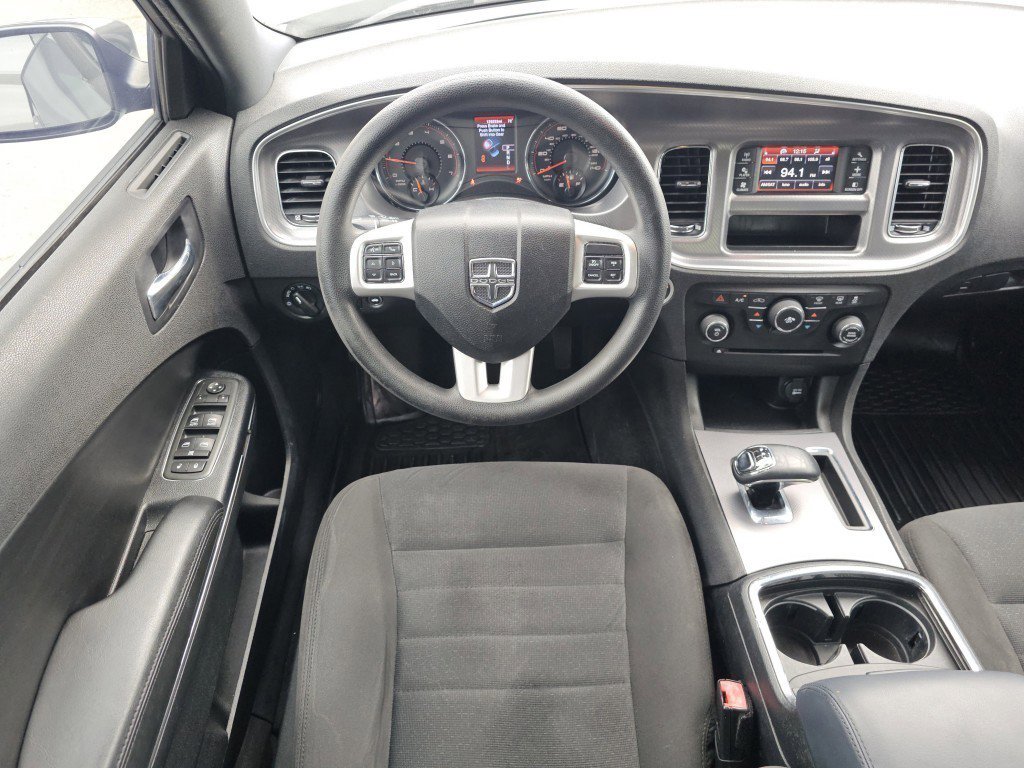 2012 Dodge Charger SE photo 3