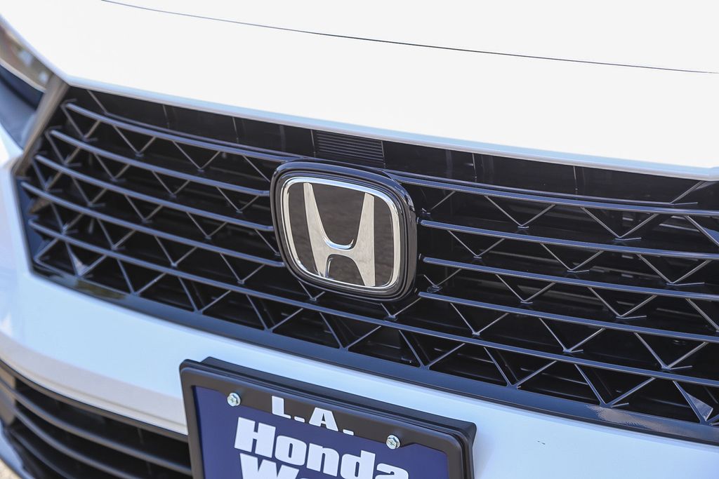 2025 Honda Accord Hybrid Sport-L photo 9