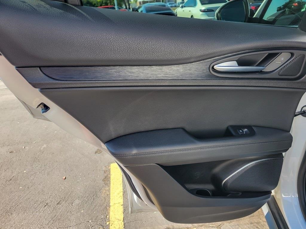 2022 ALFA ROMEO STELVIO - Image 16