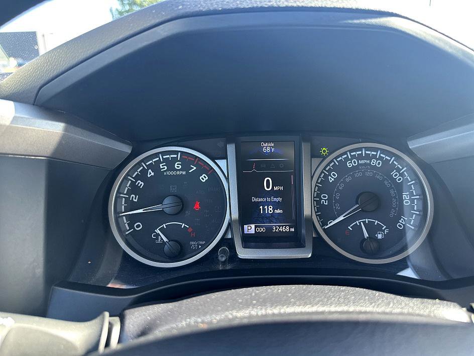 2021 Toyota Tacoma SR5 photo 9
