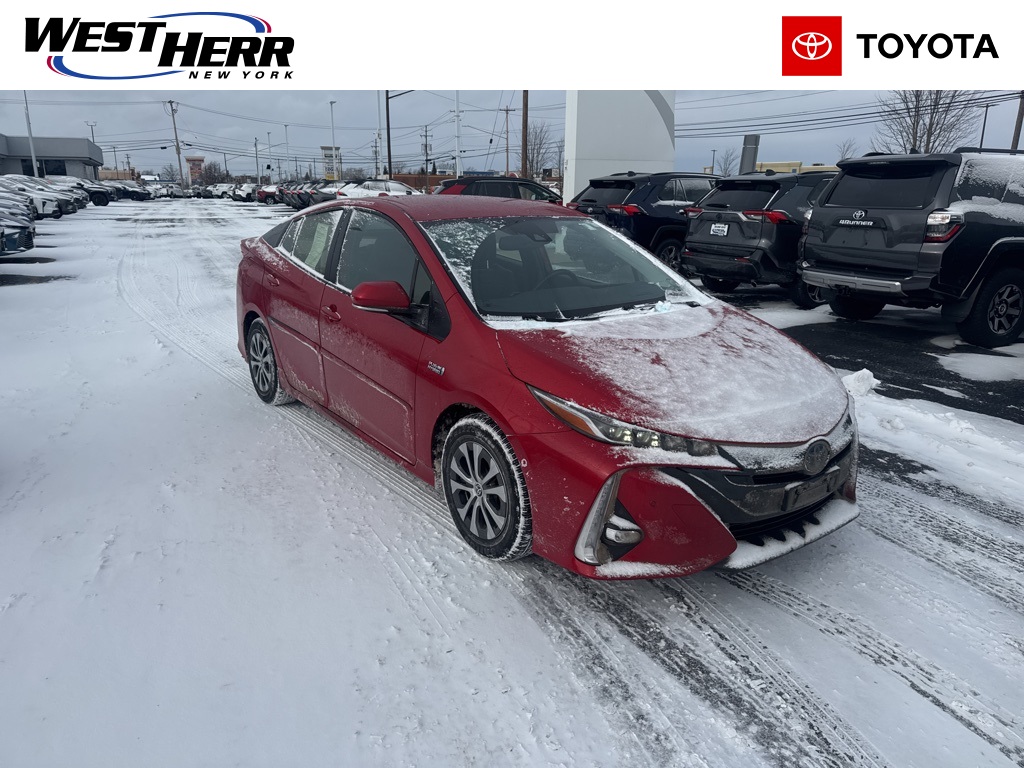 2021 Toyota Prius Prime Limited's photo