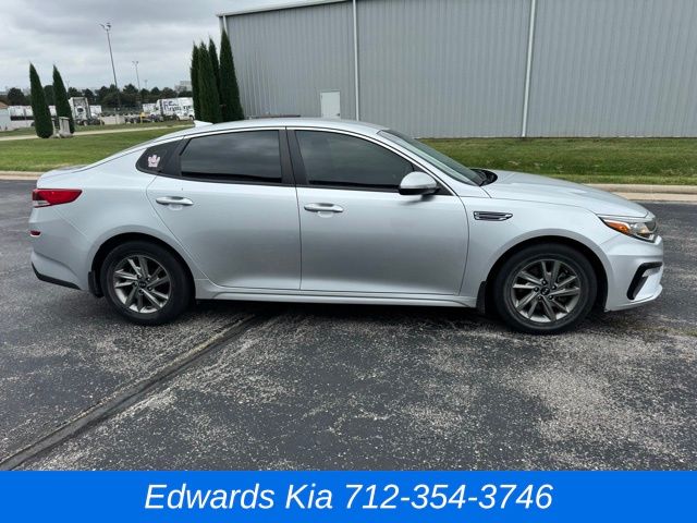 2019 Kia Optima LX S photo 2