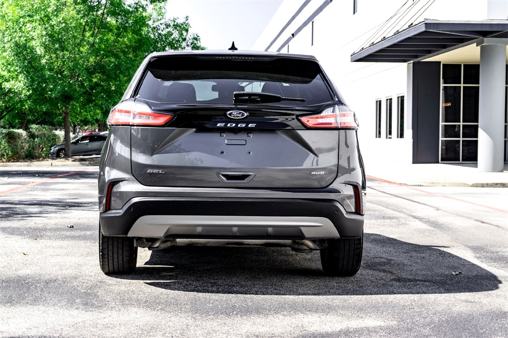 2024 Ford Edge SEL photo 5