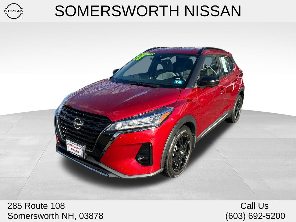 2023 Nissan Kicks SR's photo